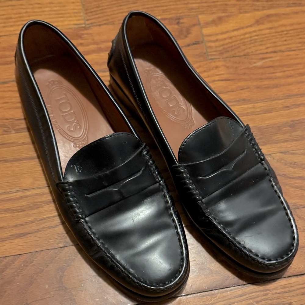 Tod’s Black Loafer sz 37